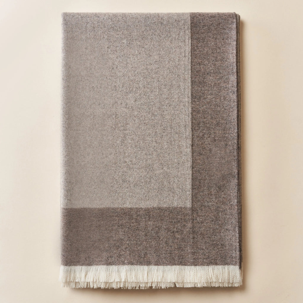 Premium 35% Cashmere 65% Wool Throw Blanket - Luxury Sustainable Home Textile